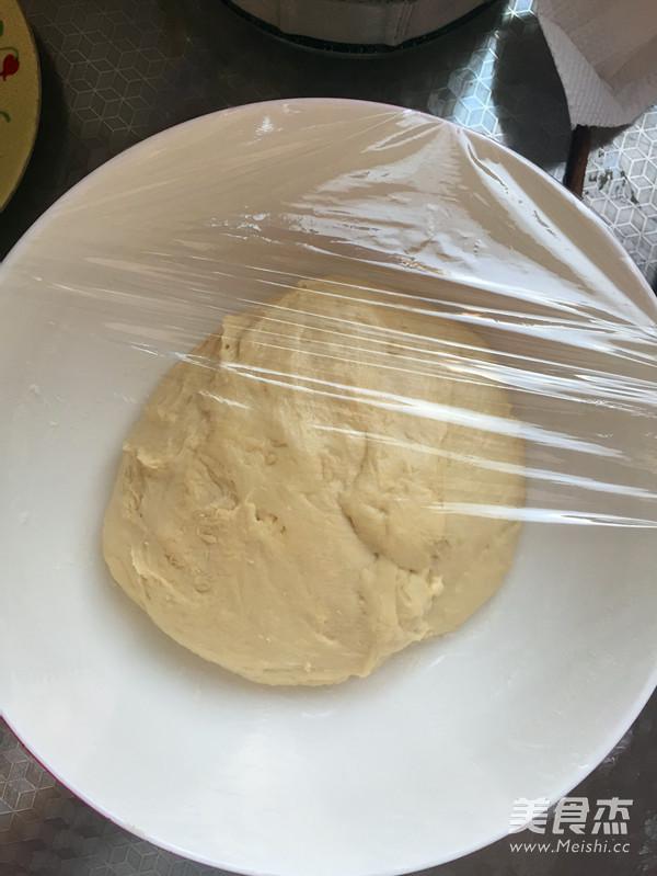 肉松面包卷的做法-咸鮮味烤菜譜