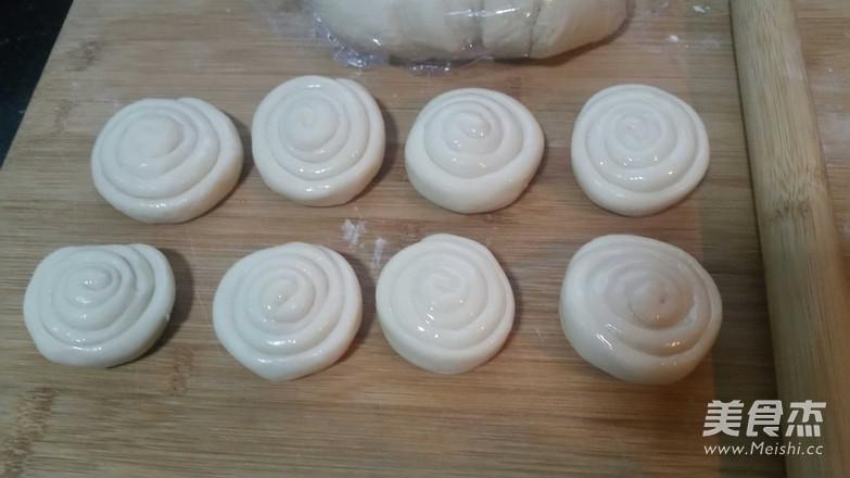 鹵肉香菜夾饃的做法-醬香味煨菜譜-易網(wǎng)健康養(yǎng)生網(wǎng) 鹵肉香菜夾饃的做法-醬香味煨菜譜