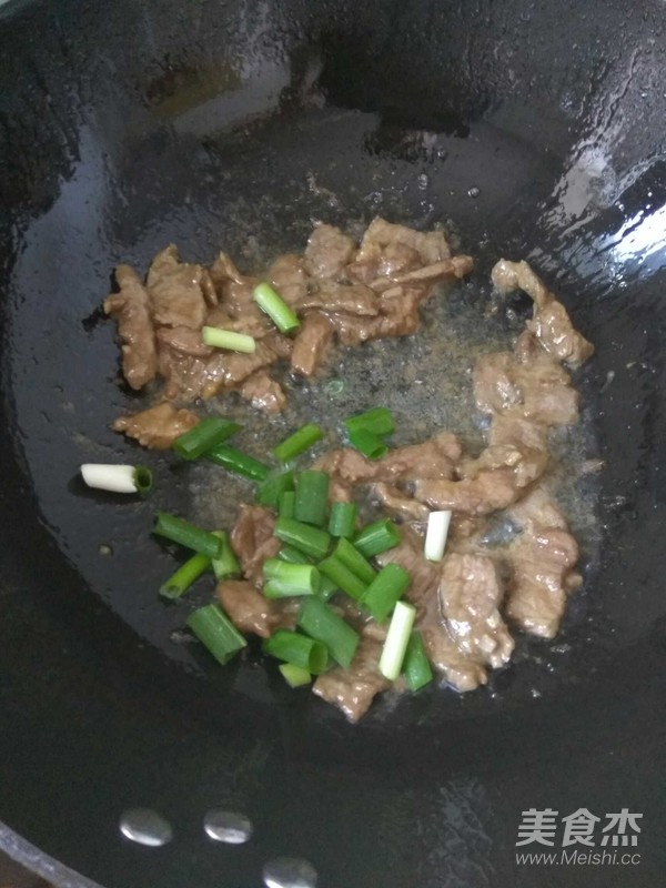 大辣椒炒肉的做法-家常味炒菜譜-易網健康養生網 大辣椒炒肉的做法-家常味炒菜譜