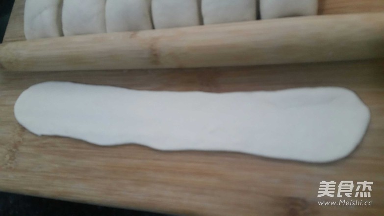 鹵肉香菜夾饃的做法-醬香味煨菜譜-易網(wǎng)健康養(yǎng)生網(wǎng) 鹵肉香菜夾饃的做法-醬香味煨菜譜