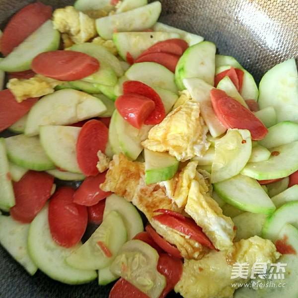 西葫蘆火腿炒雞蛋的做法-家常味炒菜譜-易網健康養生網 西葫蘆火腿炒雞蛋的做法-家常味炒菜譜