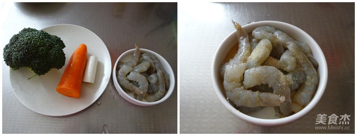 西藍花炒蝦仁的做法-咸鮮味炒菜譜-易網<a href=http://www.xllyou.com/ target=_blank class=infotextkey>健康養生</a>網 西藍花炒蝦仁的做法-咸鮮味炒菜譜