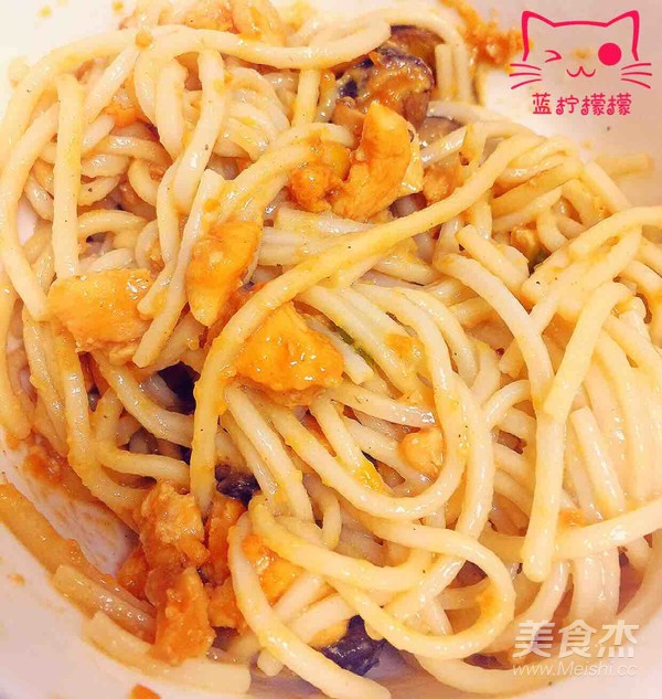 香菇雞肉炸醬面的做法-家常味炸菜譜