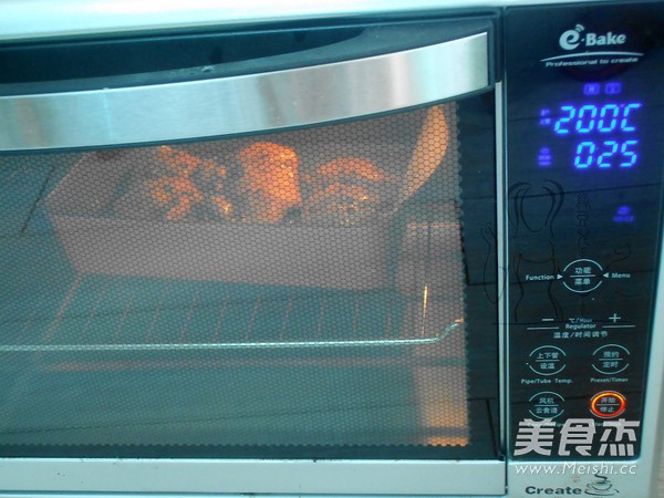 烤雞肉沙拉的做法-家常味烤菜譜-易網健康養生網 烤雞肉沙拉的做法-家常味烤菜譜