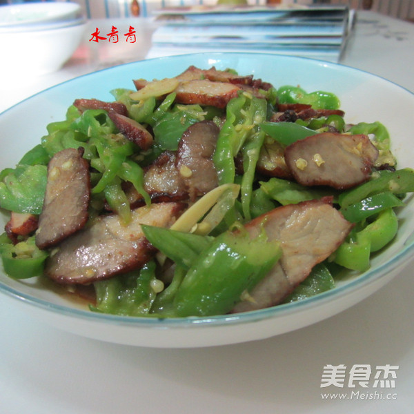 青椒炒叉燒的做法-香辣味炒菜譜-易網(wǎng)健康養(yǎng)生網(wǎng) 青椒炒叉燒的做法-香辣味炒菜譜