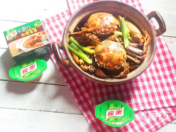 大閘蟹燜滑雞的做法-家常味燜菜譜-易網健康養生網 大閘蟹燜滑雞的做法-家常味燜菜譜