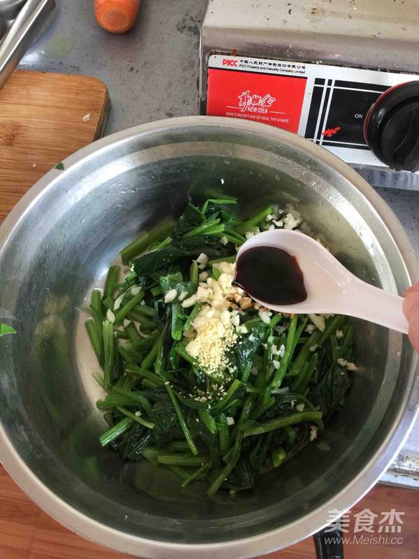 涼拌菠菜的做法-家常味拌菜譜-易網健康養生網 涼拌菠菜的做法-家常味拌菜譜