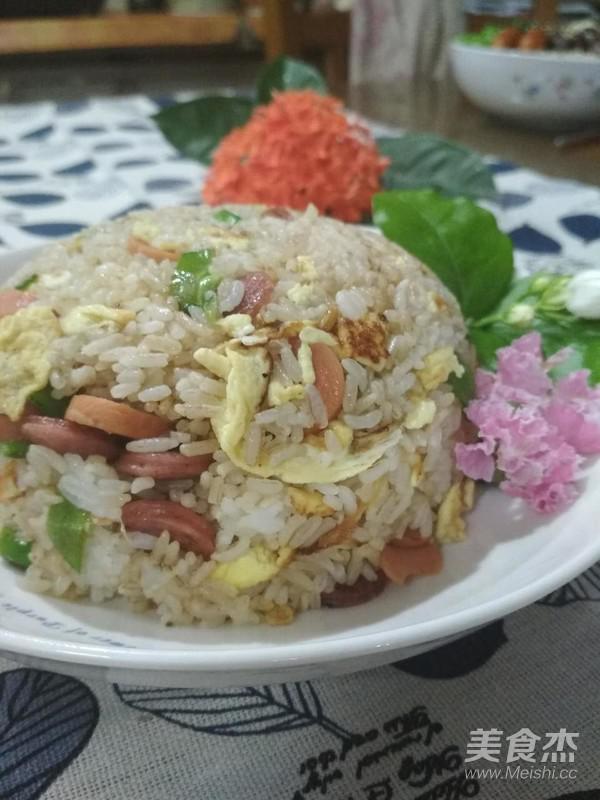 蛋腸炒飯的做法-家常味炒菜譜-易網健康養生網 蛋腸炒飯的做法-家常味炒菜譜