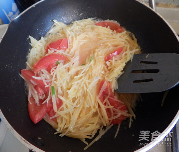 西紅柿炒土豆絲的做法-家常味炒菜譜-易網健康養生網 西紅柿炒土豆絲的做法-家常味炒菜譜