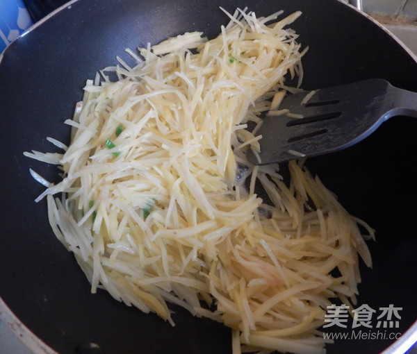 西紅柿炒土豆絲的做法-家常味炒菜譜-易網健康養生網 西紅柿炒土豆絲的做法-家常味炒菜譜