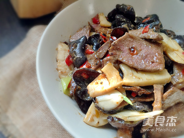 火爆豬肝的做法-香辣味炒菜譜-易網健康養生網 火爆豬肝的做法-香辣味炒菜譜