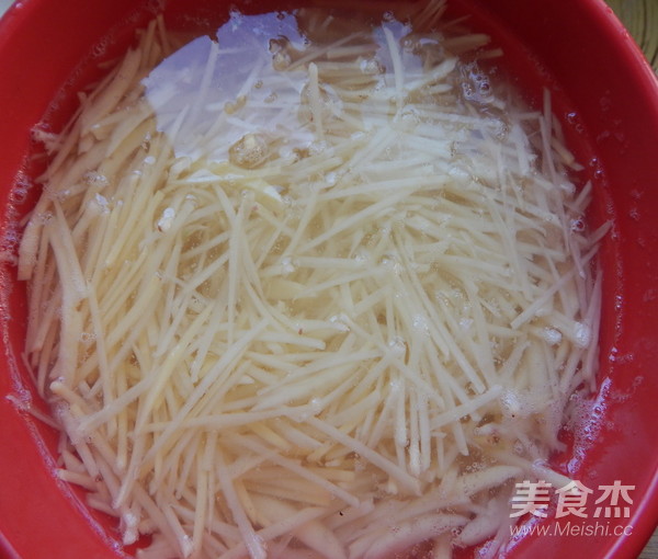 西紅柿炒土豆絲的做法-家常味炒菜譜-易網健康養生網 西紅柿炒土豆絲的做法-家常味炒菜譜