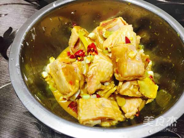 山城雞翅的做法-麻辣味炒菜譜-易網<a href=http://www.xllyou.com/ target=_blank class=infotextkey>健康養生</a>網 山城雞翅的做法-麻辣味炒菜譜