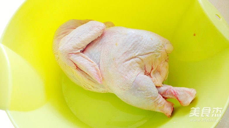 清燉雞湯的做法-咸鮮味燉菜譜-易網<a href=http://www.xllyou.com/ target=_blank class=infotextkey>健康養生</a>網 清燉雞湯的做法-咸鮮味燉菜譜