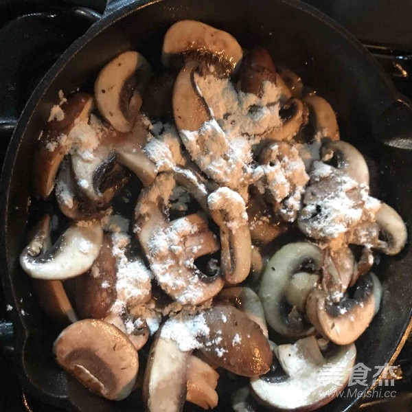 紅酒燉牛肉配糙米飯的做法-奶香味燉菜譜-易網健康養生網 紅酒燉牛肉配糙米飯的做法-奶香味燉菜譜