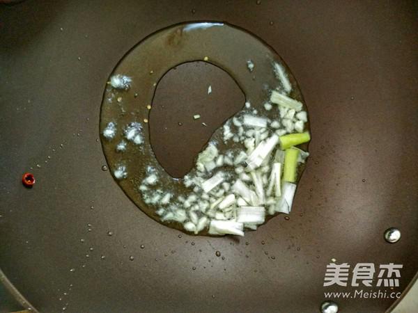 上海青牛肉丸的做法-家常味灼菜譜-易網(wǎng)健康養(yǎng)生網(wǎng) 上海青牛肉丸的做法-家常味灼菜譜