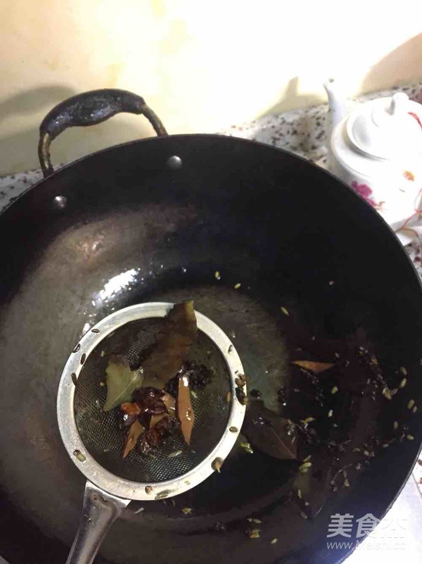 山城雞翅的做法-麻辣味炒菜譜-易網健康養生網 山城雞翅的做法-麻辣味炒菜譜