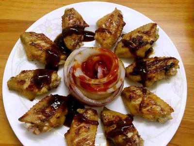 煎雞翅的做法-黑椒味煎菜譜