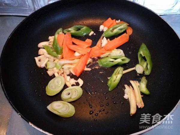 鮮香溜肉段的做法-家常味熘菜譜