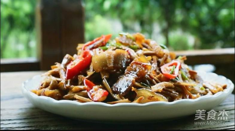 筍干炒回鍋肉的做法-家常味炒菜譜-易網(wǎng)健康養(yǎng)生網(wǎng) 筍干炒回鍋肉的做法-家常味炒菜譜