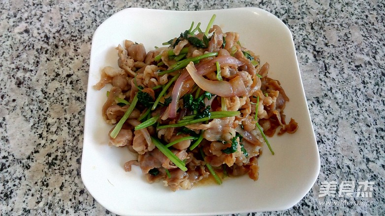 炒羊肉片的做法-蔥香味炒菜譜-易網健康養生網 炒羊肉片的做法-蔥香味炒菜譜