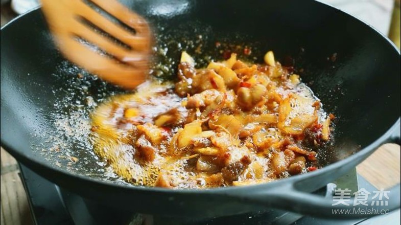 筍干炒回鍋肉的做法-家常味炒菜譜-易網(wǎng)健康養(yǎng)生網(wǎng) 筍干炒回鍋肉的做法-家常味炒菜譜