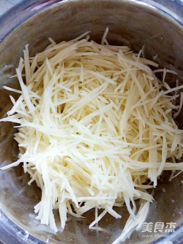 土豆絲拌苦苣的做法-咸鮮味拌菜譜-易網(wǎng)健康養(yǎng)生網(wǎng) 土豆絲拌苦苣的做法-咸鮮味拌菜譜