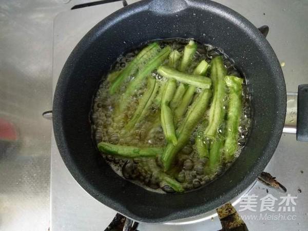 干煸四季豆的做法-家常味干煸菜譜-易網健康養生網 干煸四季豆的做法-家常味干煸菜譜