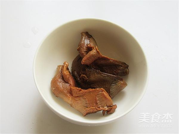 芹菜爆炒回鍋鴨胗的做法-家常味炒菜譜-易網<a href=http://www.xllyou.com/ target=_blank class=infotextkey>健康養生</a>網 芹菜爆炒回鍋鴨胗的做法-家常味炒菜譜