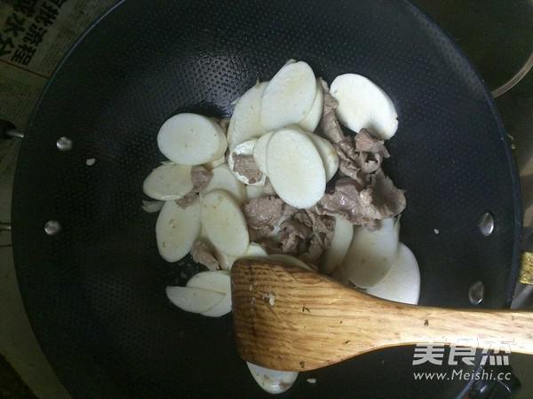 茭白炒肉片的做法-家常味炒菜譜