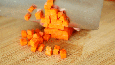 炒飯界明星—菠蘿炒飯的做法-家常味炒菜譜-易網健康養生網 炒飯界明星—菠蘿炒飯的做法-家常味炒菜譜