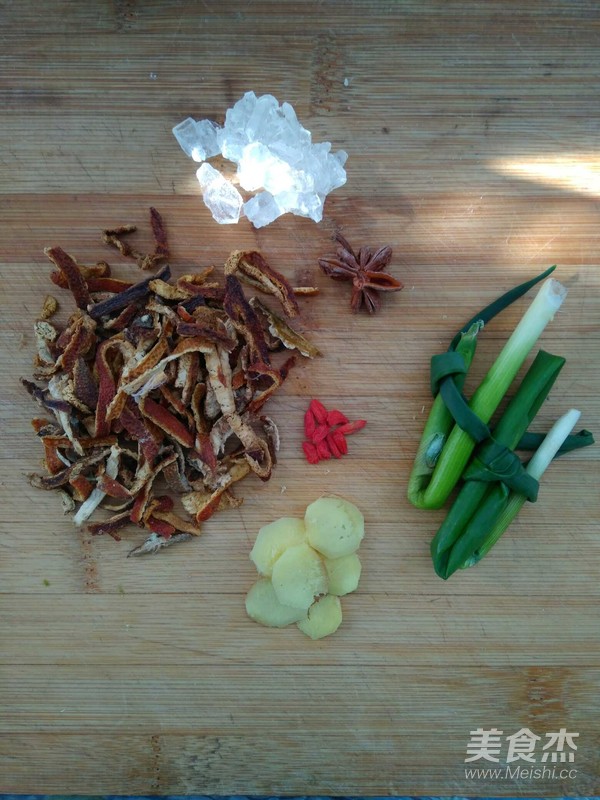 陳皮紅燒肉的做法-家常味燉菜譜-易網<a href=http://www.xllyou.com/ target=_blank class=infotextkey>健康養生</a>網 陳皮紅燒肉的做法-家常味燉菜譜