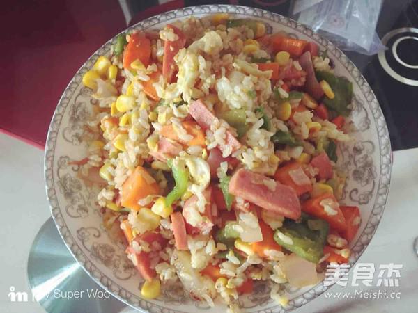 特色醬油大雜燴炒飯的做法-醬香味炒菜譜-易網(wǎng)健康養(yǎng)生網(wǎng) 特色醬油大雜燴炒飯的做法-醬香味炒菜譜