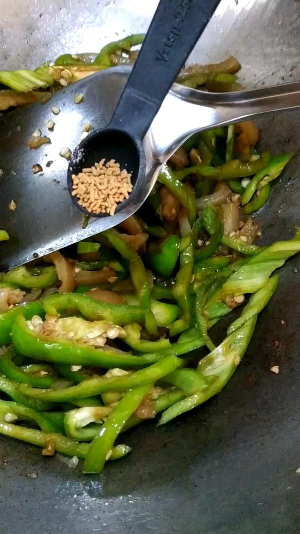 辣椒炒豬肉皮的做法-香辣味炒菜譜-易網健康養生網 辣椒炒豬肉皮的做法-香辣味炒菜譜