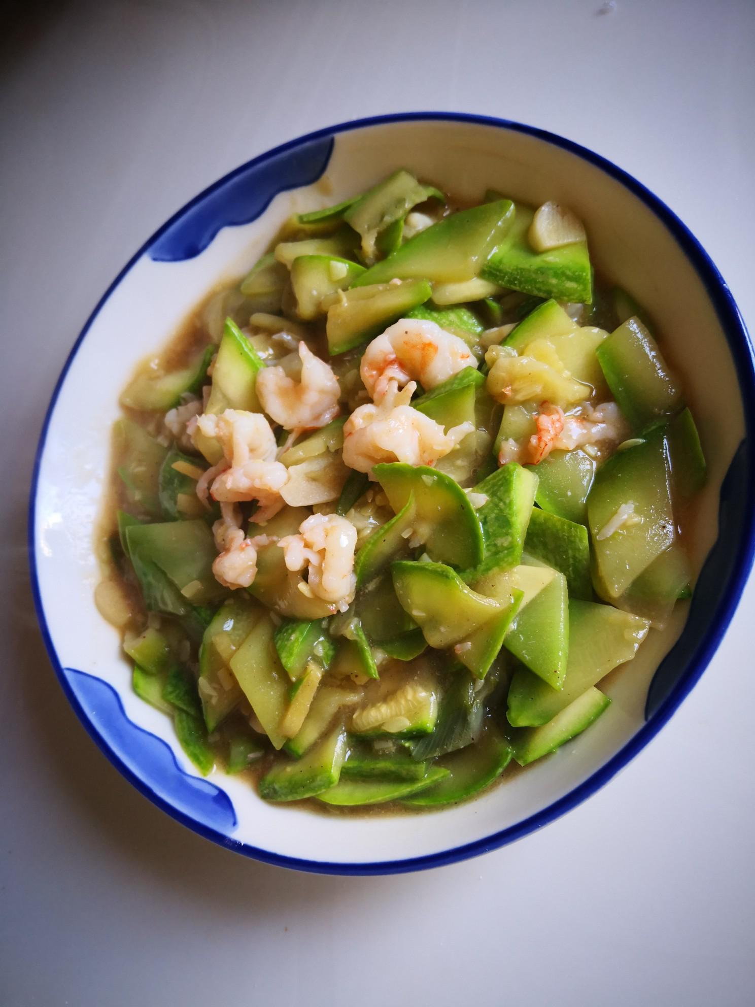 鮮蝦炒西葫蘆的做法-家常味炒菜譜-易網(wǎng)健康養(yǎng)生網(wǎng) 鮮蝦炒西葫蘆的做法-家常味炒菜譜