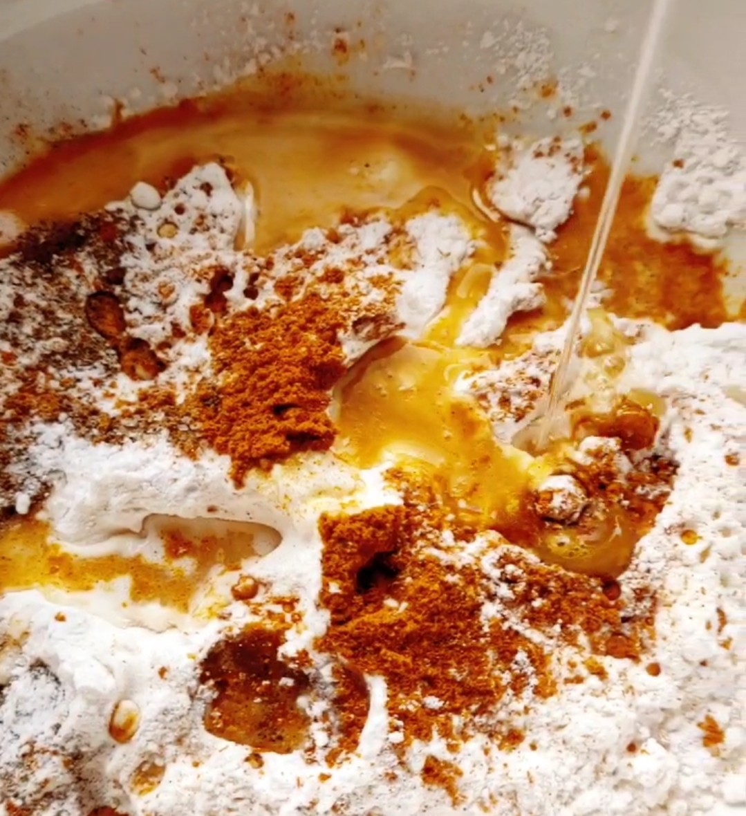 韓式炸雞的做法-酸辣味炸菜譜-易網(wǎng)健康養(yǎng)生網(wǎng) 韓式炸雞的做法-酸辣味炸菜譜