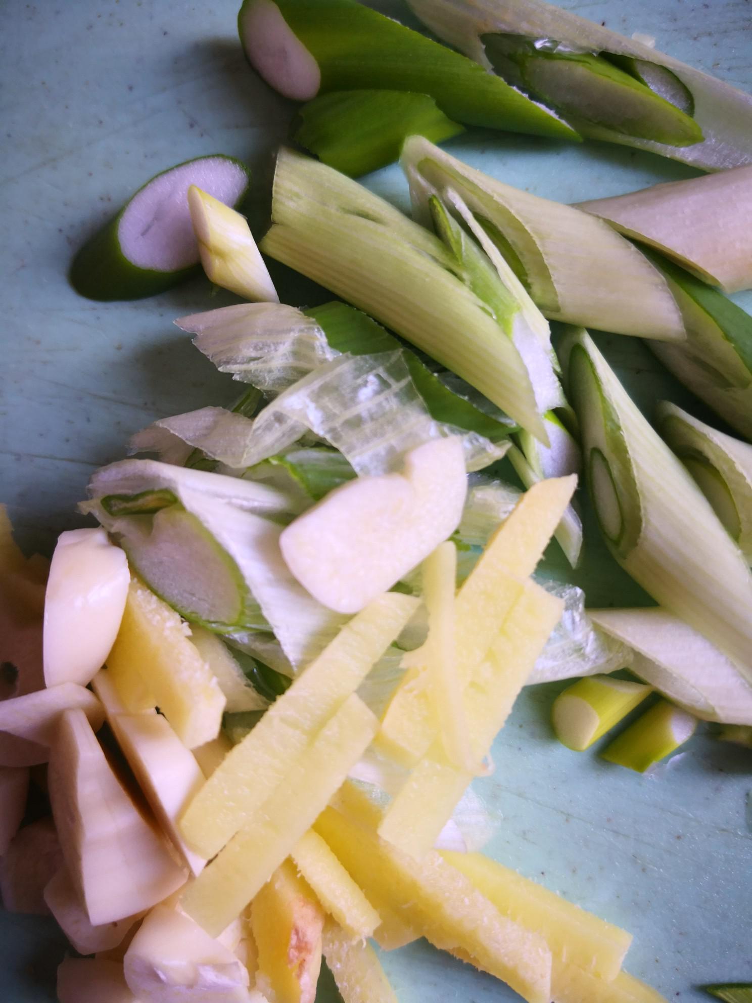 鮮蝦炒西葫蘆的做法-家常味炒菜譜-易網(wǎng)健康養(yǎng)生網(wǎng) 鮮蝦炒西葫蘆的做法-家常味炒菜譜