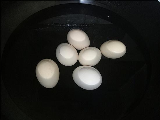 鹵鴨掌鴨翅的做法-五香味鹵菜譜-易網<a href=http://www.xllyou.com/ target=_blank class=infotextkey>健康養生</a>網 鹵鴨掌鴨翅的做法-五香味鹵菜譜