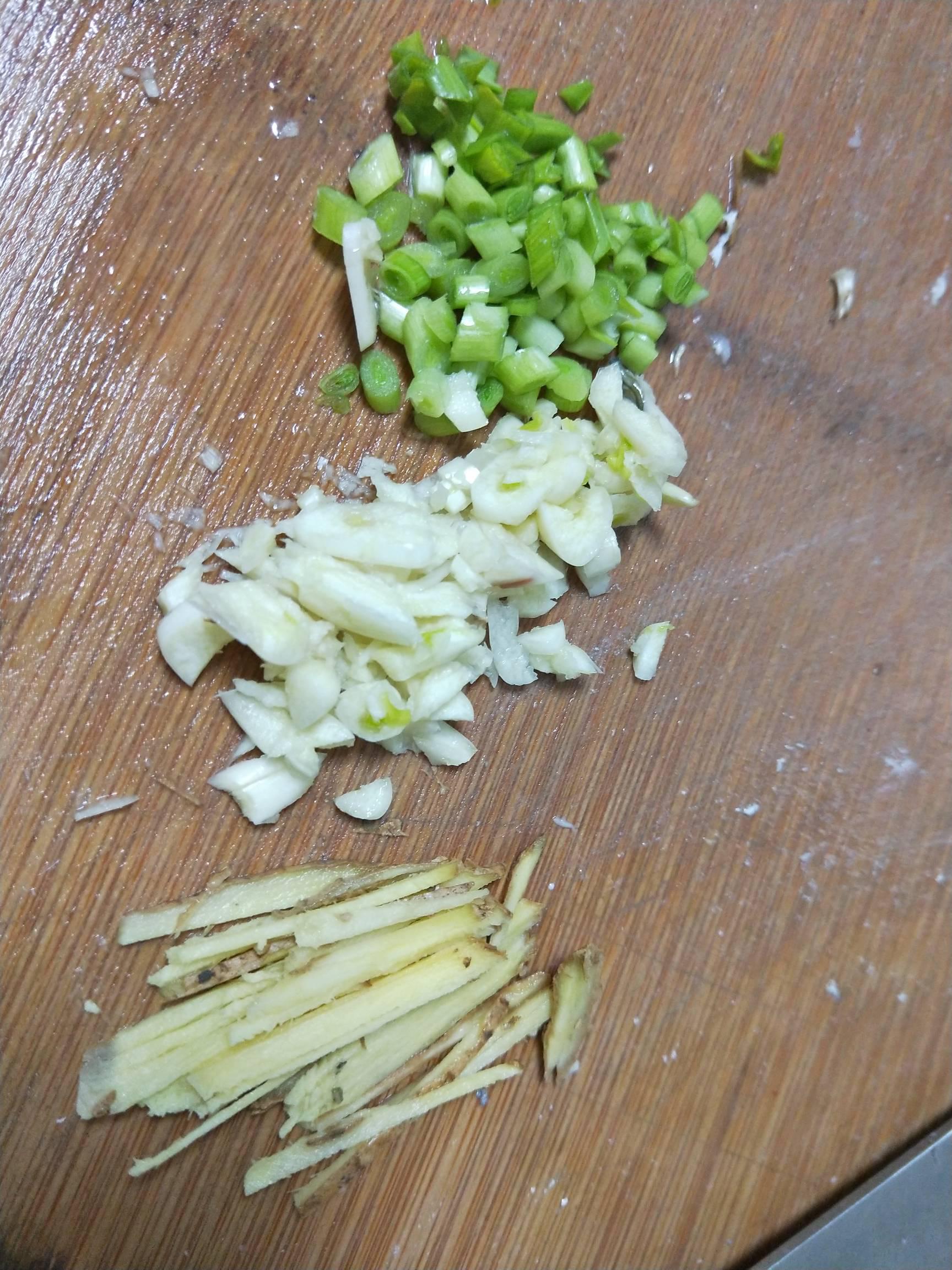 麻辣魚的做法-麻辣味燒菜譜-易網(wǎng)健康養(yǎng)生網(wǎng) 麻辣魚的做法-麻辣味燒菜譜