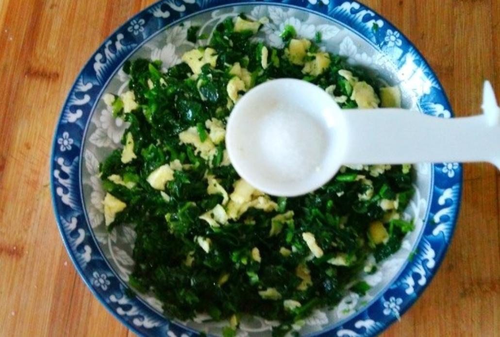 菠菜雞蛋蒸餃的做法-咸鮮味蒸菜譜-易網健康養生網 菠菜雞蛋蒸餃的做法-咸鮮味蒸菜譜