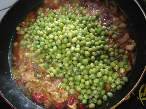 新鮮豌豆燒鴨子的做法-咸鮮味燒菜譜-易網健康養生網 新鮮豌豆燒鴨子的做法-咸鮮味燒菜譜