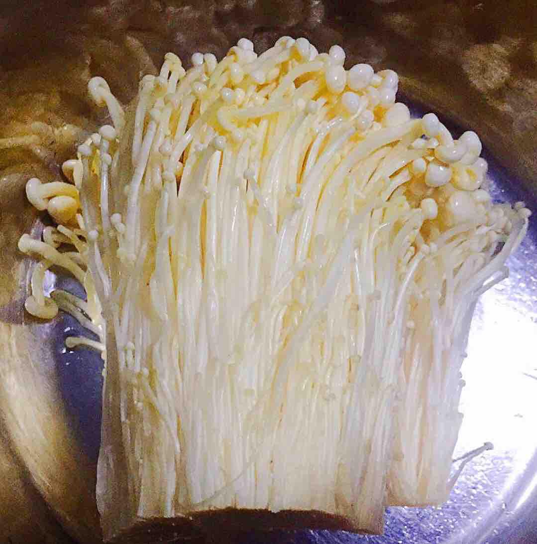 蒜蓉海蝦蒸金針菇的做法-家常味蒸菜譜