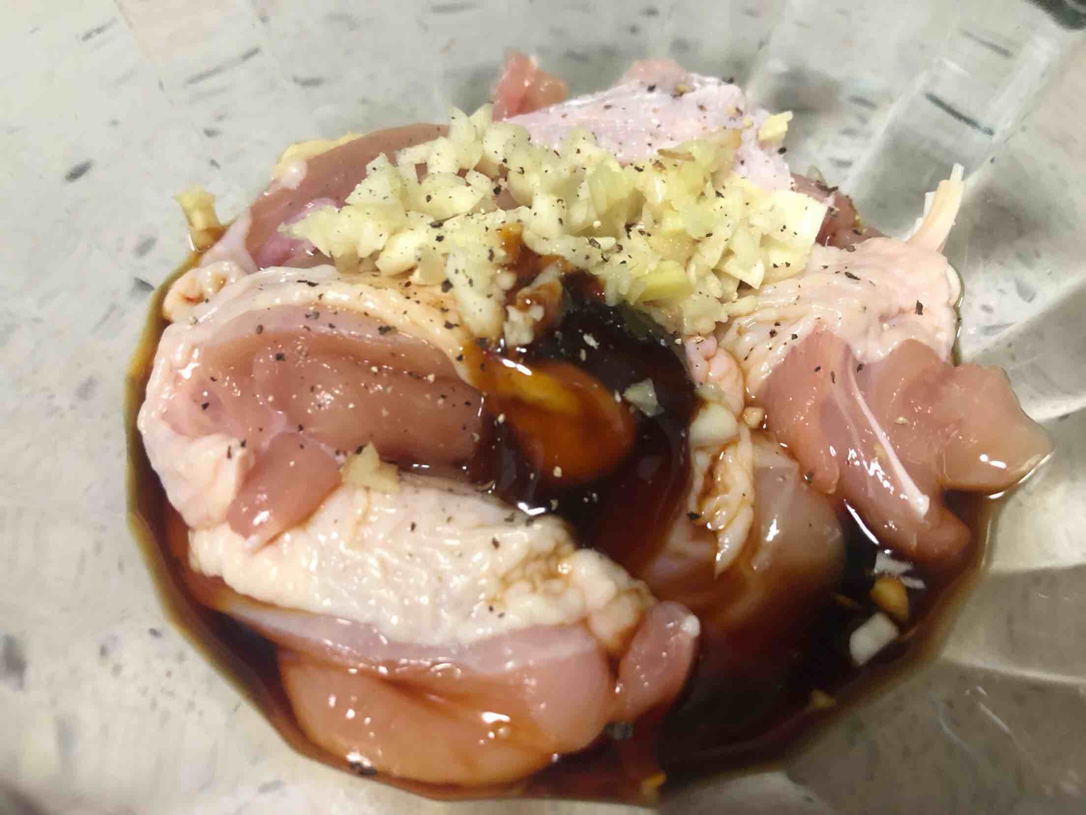 香酥炸雞的做法-家常味炸菜譜-易網健康養生網 香酥炸雞的做法-家常味炸菜譜