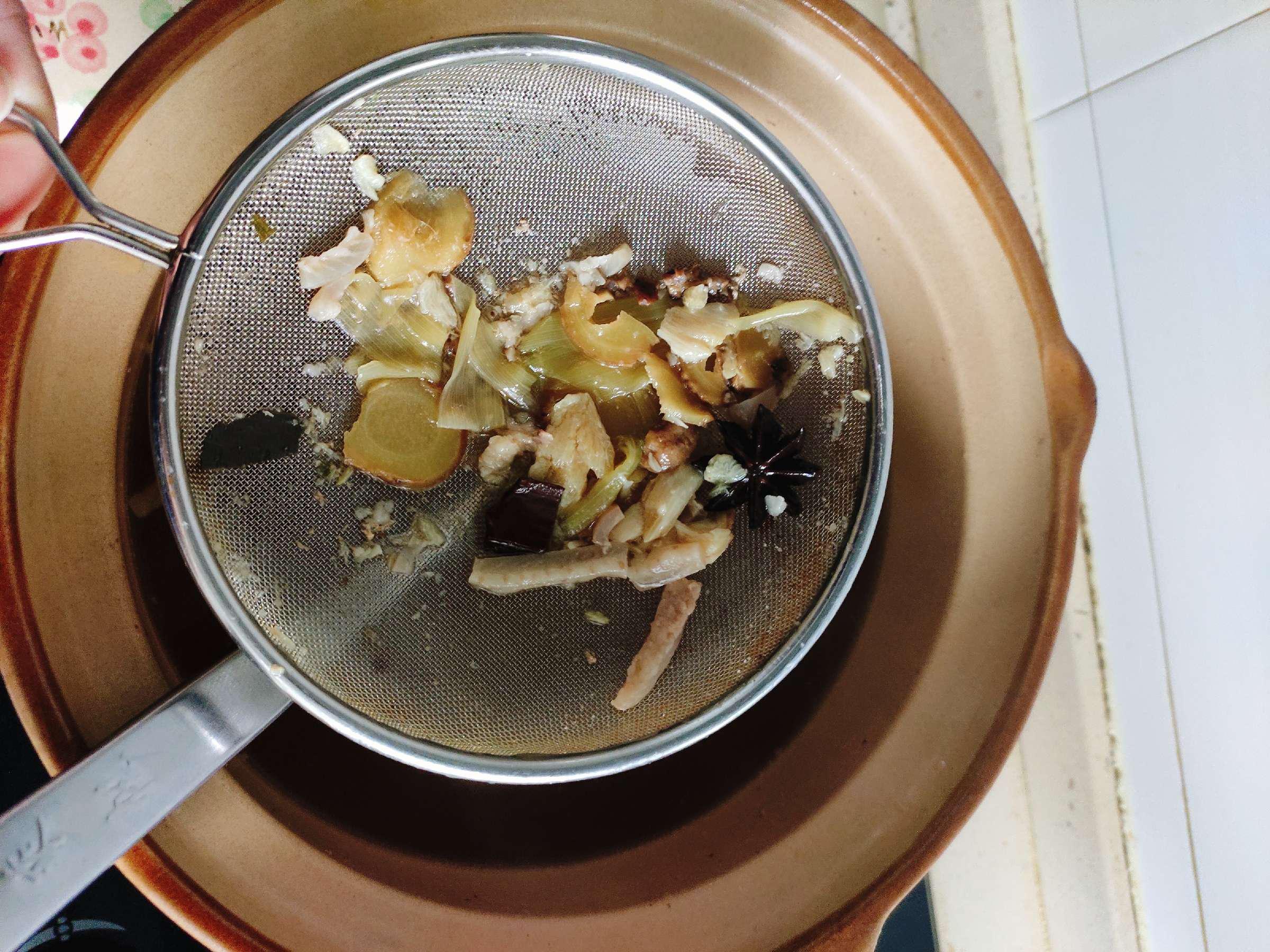 自制皮凍的做法-咸鮮味煮菜譜-易網(wǎng)健康養(yǎng)生網(wǎng) 自制皮凍的做法-咸鮮味煮菜譜