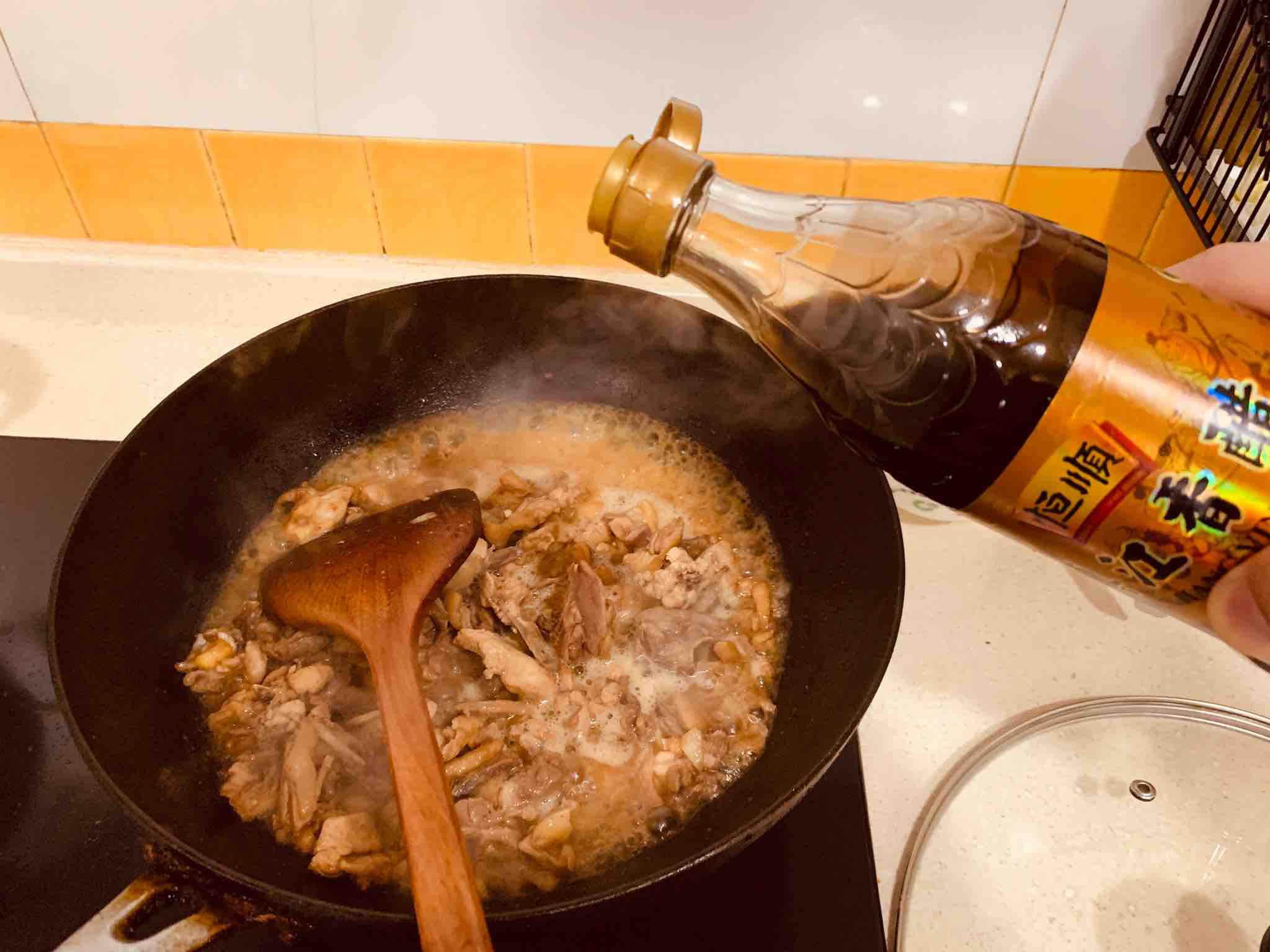 油燜雞的做法-家常味燜菜譜-易網健康養生網 油燜雞的做法-家常味燜菜譜