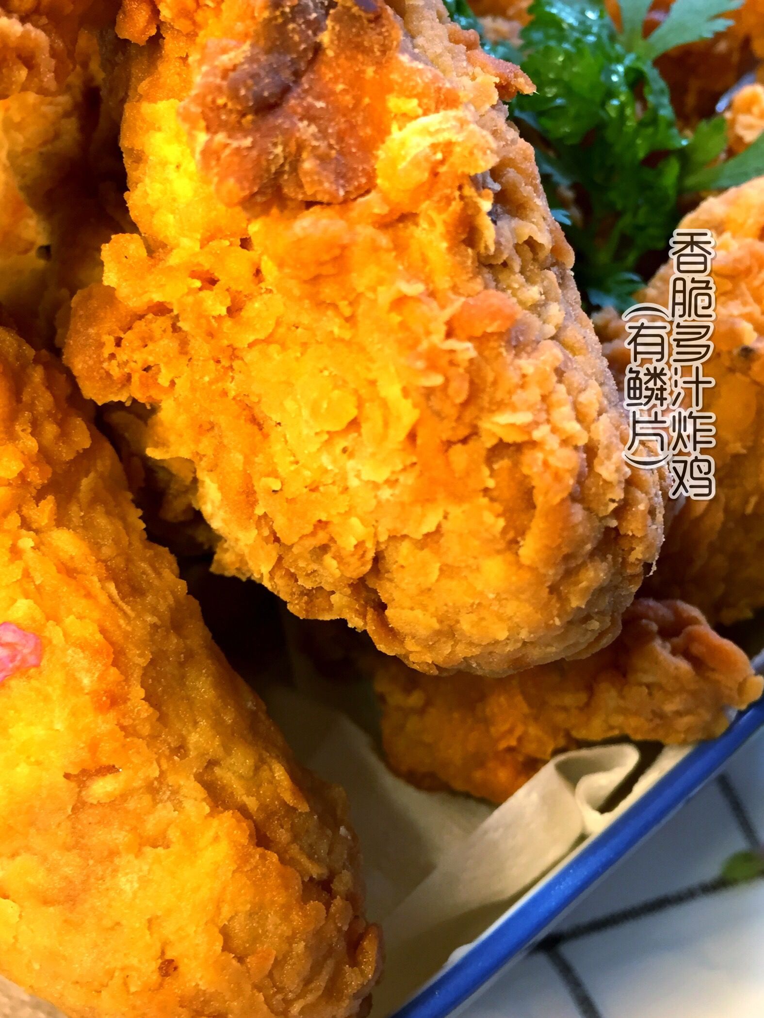 在家就吃到——香脆多汁炸雞(有鱗片)的做法-黑椒味炸菜譜-易網健康養生網 在家就吃到——香脆多汁炸雞(有鱗片)的做法-黑椒味炸菜譜