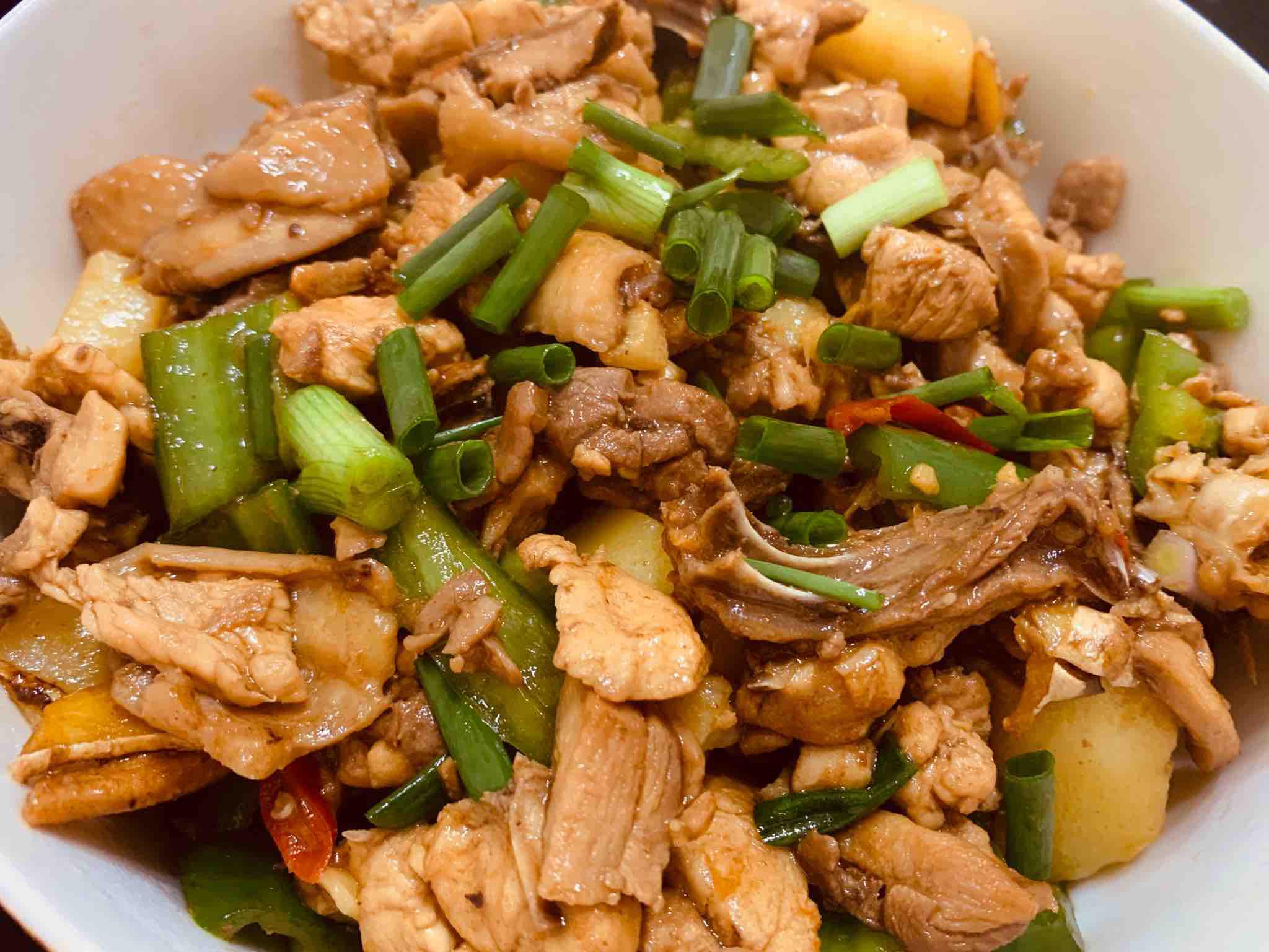 油燜雞的做法-家常味燜菜譜-易網健康養生網 油燜雞的做法-家常味燜菜譜