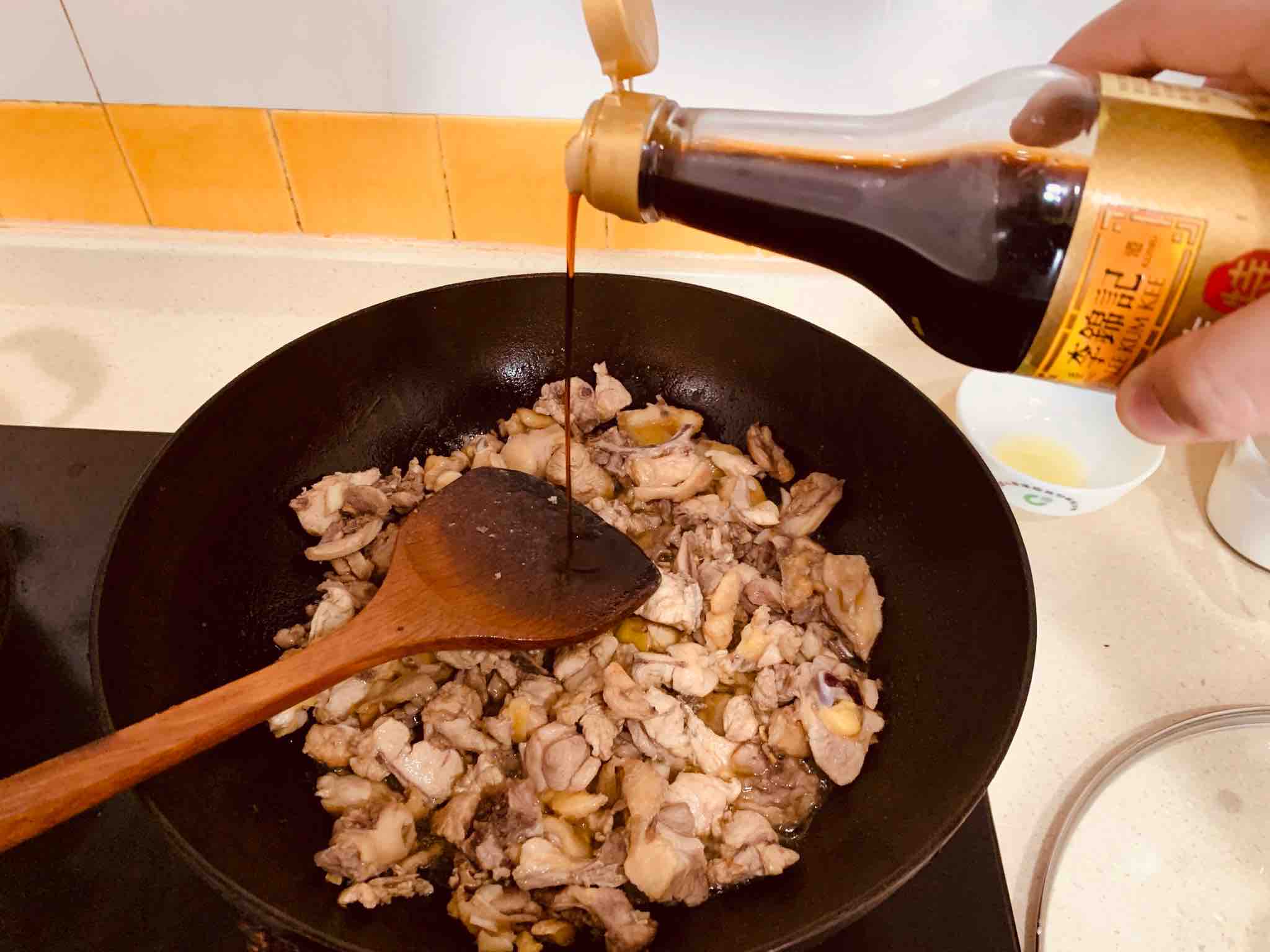 油燜雞的做法-家常味燜菜譜-易網健康養生網 油燜雞的做法-家常味燜菜譜