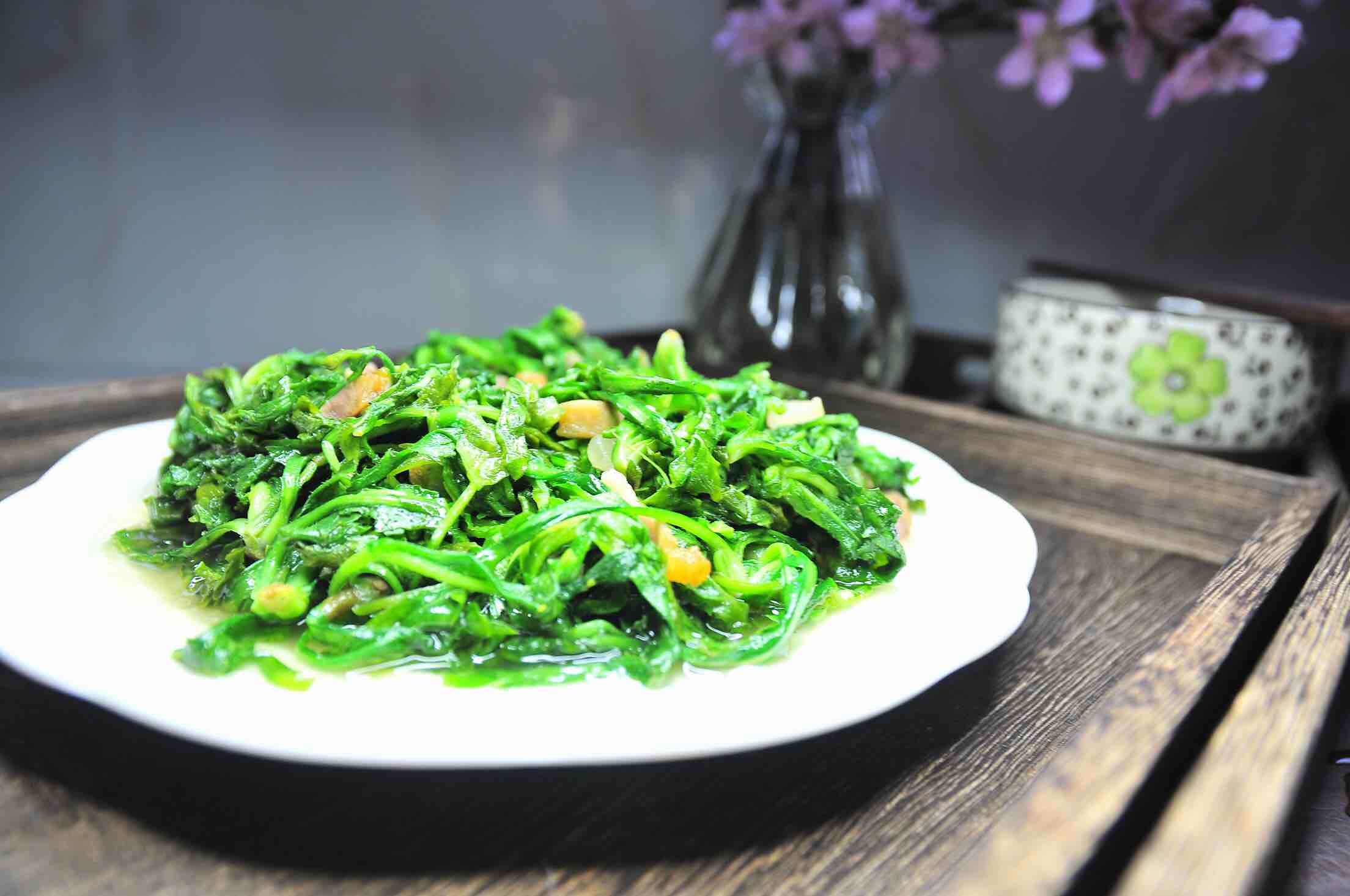 咸肉絲炒薺菜的做法-咸鮮味炒菜譜