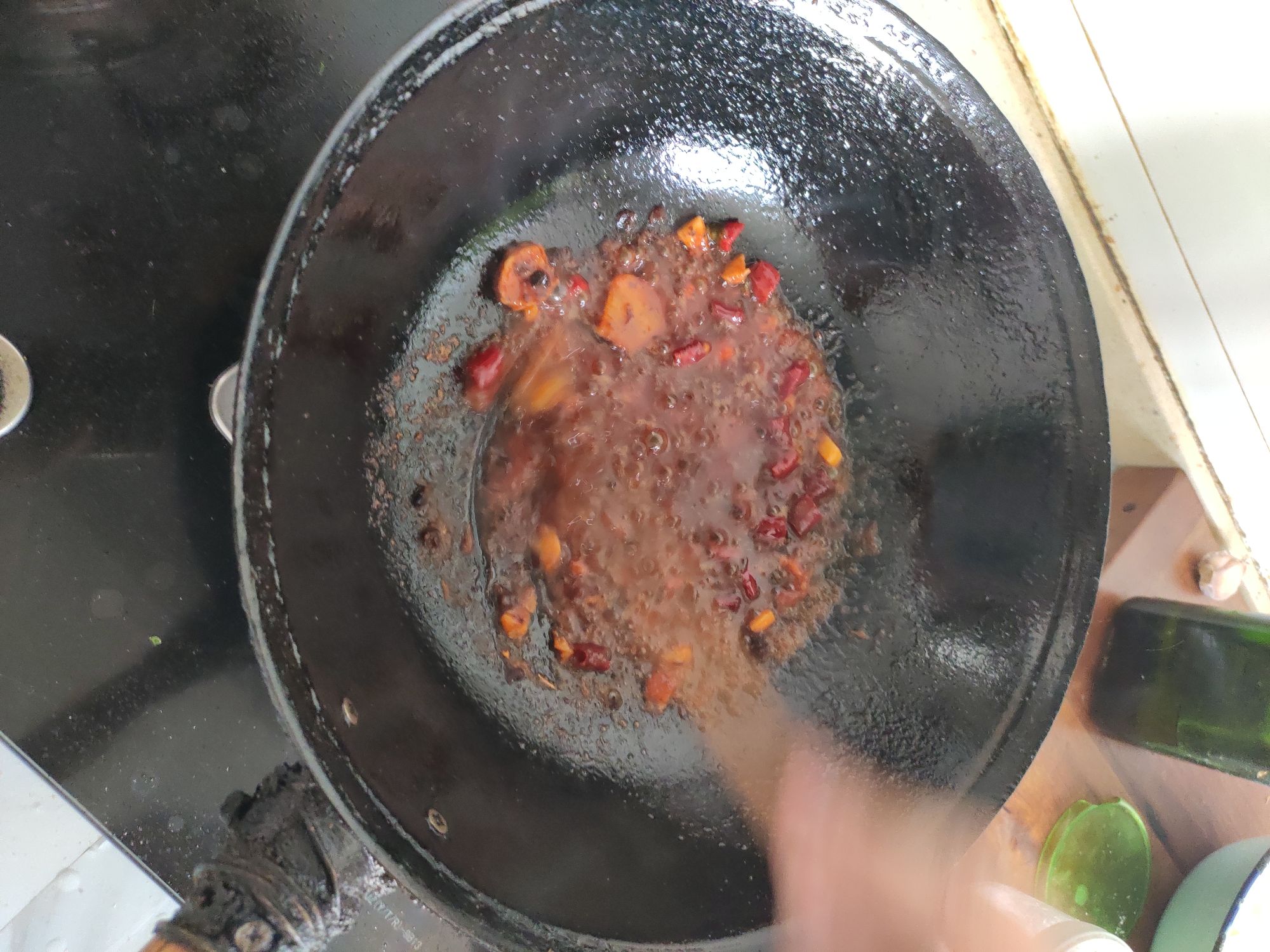 麻辣香鍋的做法-麻辣味煮菜譜